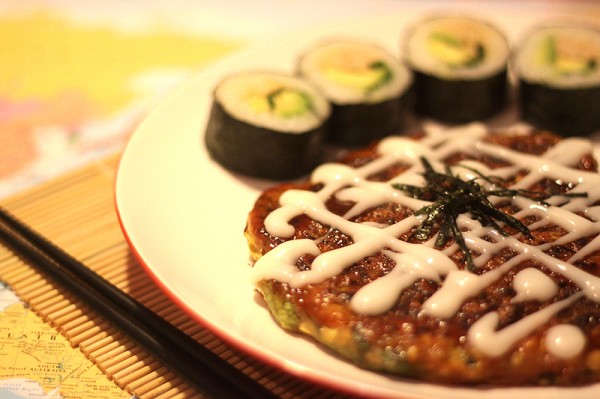 Okonomiyaki and spicy tempeh nori rolls